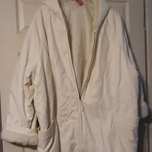 I am selling a white leather jacket  it was in my.